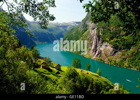 Géographie / voyage, Norvège, fjord de Geiranger avec vue depuis le Berghof Skagefla Additional-Rights Clearance-Info,--Not-Available Banque D'Images