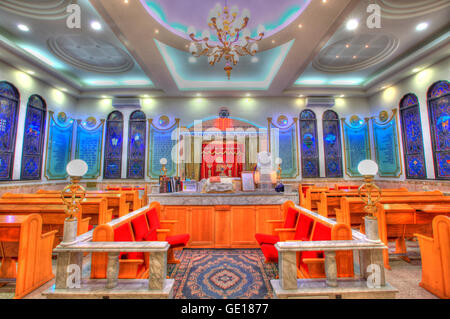 Intérieur d'une synagogue - HDR Banque D'Images