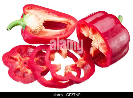 Tranches Paprika isolé sur fond blanc. Banque D'Images