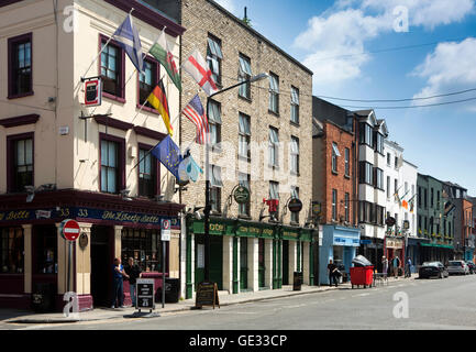 L'Irlande, Dublin, Francis Street, Liberty Belle pub et antiquaires Banque D'Images