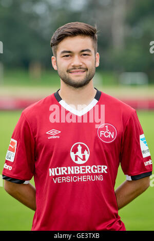 Bundesliga allemande secondes de l'équipe Mike Ott de team 1. FC Nuernberg dans une séance photo pour la saison 2016/2017 dans le Sportpark Valznerweiher à Nuremberg, Allemagne, 21 juillet 2016. Photo : Daniel Karmann/dpa Banque D'Images