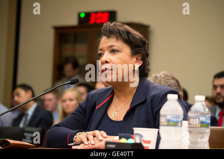 Washington DC, 12 juillet 2016, USA--Procureur général Loretta Lynch témoigne devant le Comité judiciaire de la Chambre sur la violence récente se développe dans les ETATS-UNIS et le FBI dans la sonde à l'ex-secrétaire d'État Hilary Clinton's e-mails. Patsy Lynch/MediaPunch Banque D'Images