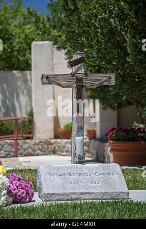 Keene, Californie - La tombe de l'United Farm Workers chef César Chavez aux César E. Chávez Monument National. Banque D'Images