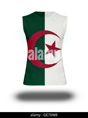 Athletic shirt sans manches avec l'Algérie drapeau sur fond blanc et d'ombre Banque D'Images