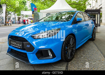 BERLIN - Juin 05, 2016 : voiture compacte Ford Focus RS (troisième génération). Les Classic Days Berlin 2016. Banque D'Images