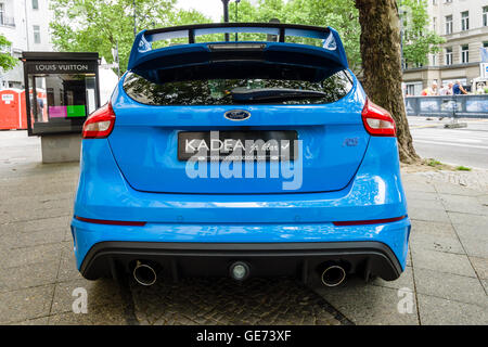 BERLIN - Juin 05, 2016 : voiture compacte Ford Focus RS (troisième génération). Vue arrière. Les Classic Days Berlin 2016. Banque D'Images