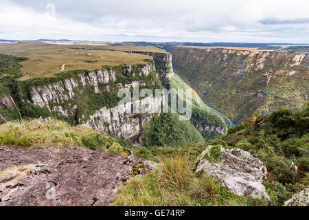 Canyon Fortaleza au Rio Grande do Sul, Brésil Banque D'Images