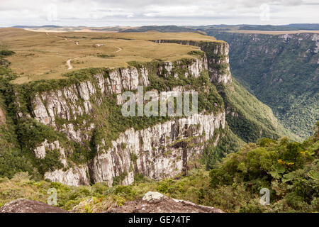 Canyon Fortaleza au Rio Grande do Sul, Brésil Banque D'Images