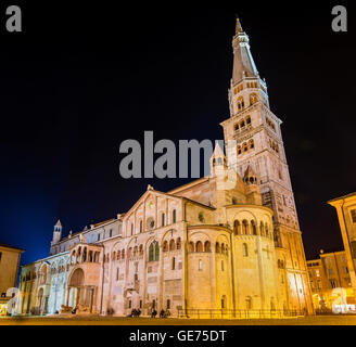 La cathédrale de Modène, une église romane Catholique Romaine Banque D'Images