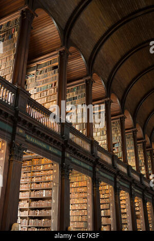 L'Irlande, Dublin, Trinity College, Bibliothèque Salle des Banque D'Images