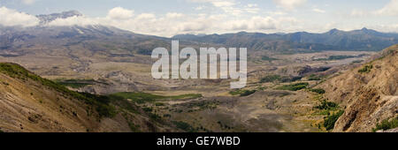 Mount St. Helens est un volcan actif dans l'État de Washington, dans le nord-ouest du Pacifique des États-Unis. Banque D'Images