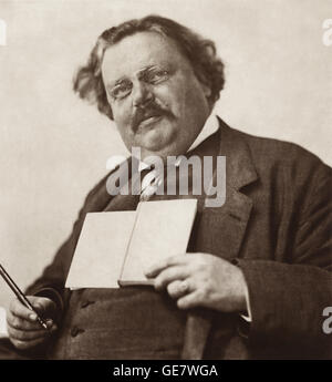 G.K. (Gilbert Keith Chesterton) (illustré c1912) est un auteur britannique, penseur, journaliste, critique d'art, débatteur, théologien et apologiste chrétien du début du xxe siècle. Un écrivain prolifique, il a publié près de 100 livres et plus de 4 000 articles de journaux et d'essais. Banque D'Images