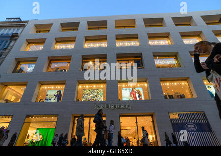 Wien, Vienne : Department store Peek & Cloppenburg sur Kärntner Straße, l'Autriche, Wien, 01. Banque D'Images