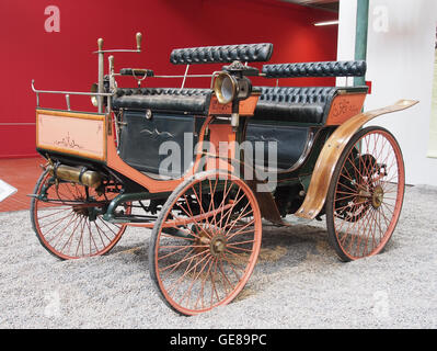 1893 Phaetonnet Peugeot Type 8, 3cv 1282cc 20kmh (inv 1420) photo 4 Banque D'Images