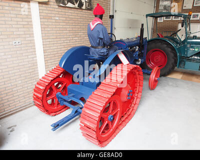 1948 Fordson E27N grand tracteur en het Museum voor nostalgie en TECHNIEK, Dorpsstraat 38, Langenboom pic2 Banque D'Images