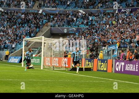 Grand Porto Alegre, Brésil. 24 juillet, 2016. Lances de l'adéquation entre Gremio et Sao Paulo dans l'Arène n', Grêmio Porto Alegre. Valable pour le 16e match de la ronde Brasileiro 2016 Chevrolet. Crédit : Foto Arena LTDA/Alamy Live News Banque D'Images