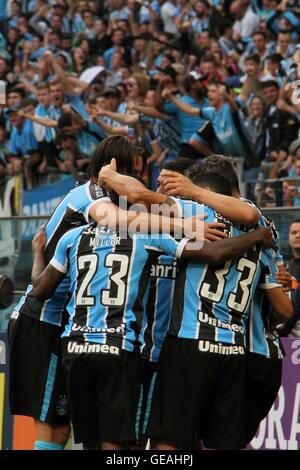 Grand Porto Alegre, Brésil. 24 juillet, 2016. Lances de l'adéquation entre Gremio et Sao Paulo dans l'Arène n', Grêmio Porto Alegre. Valable pour le 16e match de la ronde Brasileiro 2016 Chevrolet. Crédit : Foto Arena LTDA/Alamy Live News Banque D'Images