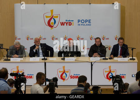 Cracovie, Pologne. Le 25 juillet, 2016. Photos de la première conférence de presse de la Journée mondiale de la Jeunesse 2016 à Cracovie, Pologne 2016 Credit : Lorenzo Bossi/Alamy Live News Banque D'Images