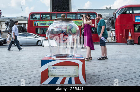 La BFG Jarre aux rêves Trail à Trafalgar Square, London, England, UK Banque D'Images