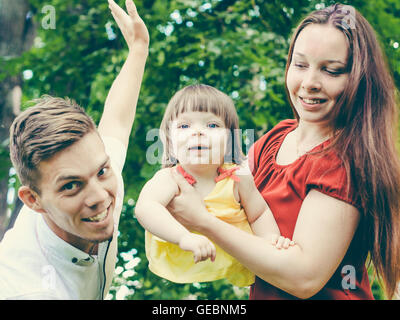 Family having fun en été Banque D'Images