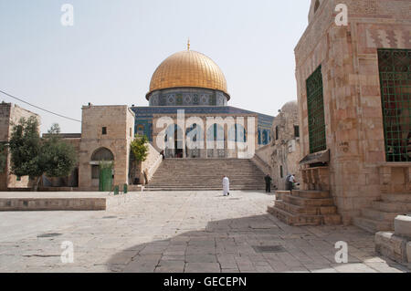 Vieille ville de Jérusalem, Israël : le Dôme du Rocher, l'Islam culte sur le mont du Temple, l'une des plus anciennes œuvres de l'architecture islamique Banque D'Images