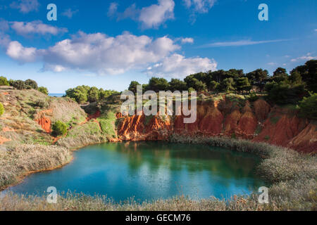 Lago di Otranto une Bauxite) Banque D'Images