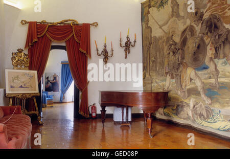 Púbol. - Musée Château Gala-Dalí. Le piano de Louge.Costa Brava. Province de Gérone. La Catalogne. Espagne Banque D'Images