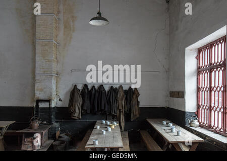 À l'intérieur de la cantine dans l'État national en Museujm Llanberis, au Pays de Galles. Le musée est situé dans l'Ardoisière Dinorwic abandonnés. Banque D'Images