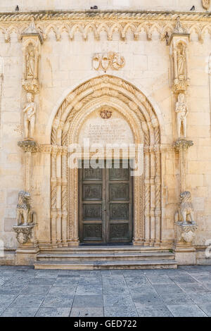 La Cathédrale de Sibenik Lion Gate Banque D'Images