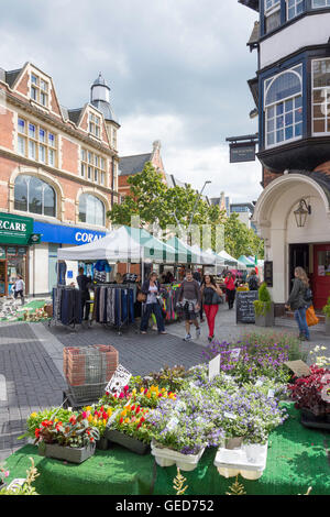 Blocage de l'usine au marché plein air, High Street, Redhill Redhill, Surrey, Angleterre, Royaume-Uni Banque D'Images