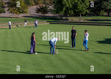 Les gens, jouer au croquet, joueurs de croquet, jeu de croquet, dégustation de vin, vignes, Sonoma-Cutrer Cutrer Sonoma-Cutrer, Sonoma, Windsor, Californie Banque D'Images