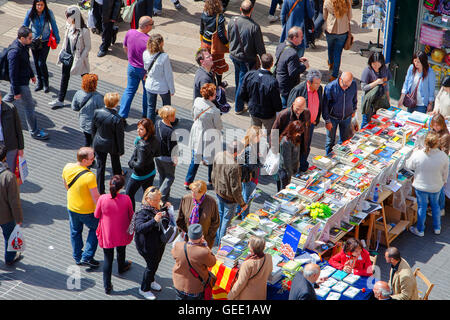 La Rambla,Sant Jordi (23 avril), Barcelone, Catalogne, Espagne Banque D'Images