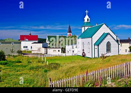Géographie / Voyages, Canada, Terre-Neuve, Trinity, vue de la Sainte Trinité l'Eglise catholique romaine et l'église anglicane Saint Paul's dans la ville de Trinity, Bonavista Peninsula, Trinité Banque D'Images