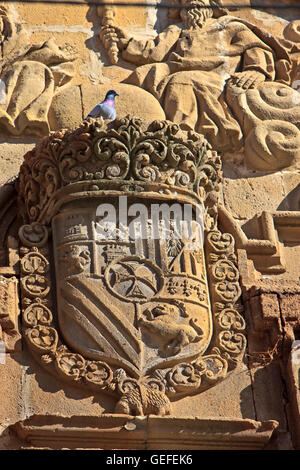 Géographie / voyages, Espagne, Andalousie, Ubeda, Détails au-dessus de la porte de l'église de la Santisima Trinidad (église), de la ville d'Ubeda, Site du patrimoine mondial de l'UNESCO, province de Jaén, Andalousie (Andalousie), utilisez-No-Exclusive Banque D'Images