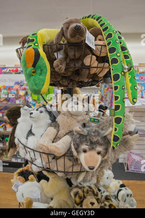 Jouets Animaux à vendre dans une librairie. Banque D'Images