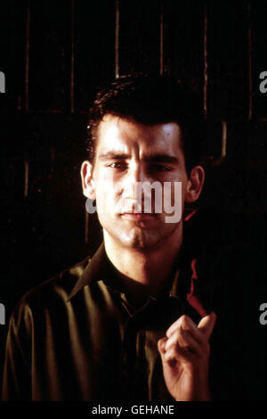 Clive Owen Richard (Clive Owen) fuerchtet Natalie zu verlieren und denkt un Selbstmord. *** *** Légende locale 1991, fermer les yeux, Schliesse Meine Augen - Toete Begehre Oder Mich Banque D'Images