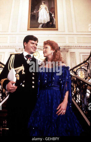 Prinz Andrew (Sam Miller), Fergie (Pippa Hinchley) *** légende locale *** 1992, Fergie et Andrew : derrière le Palais Doo, Fergie et Andrew Banque D'Images