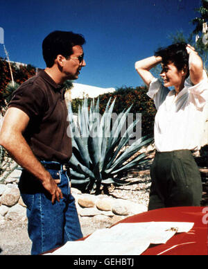 Nicolas Cage, Sean Young Jake (Nicolas Cage) setzt alles daran, um das zu und en er est Billie Lee (Sean Young) wiedergewinnen. *** *** Légende locale 1990, Fire Birds, Airborne - Fluegel Aus Stahl Banque D'Images