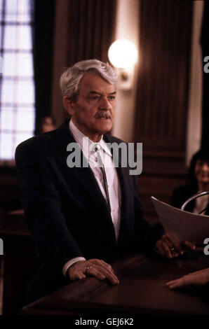 Hal Holbrook Anwalt 'Wild Bill' McKenzie (Hal Holbrook) eilt senneur Nichte sofort zu Hilfe. *** *** Légende locale 1995, Perry Mason : le cas de la jalouse Jok, Mckenzie und der Tod Eines Showstars Banque D'Images