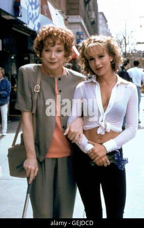 Shirley MacLaine, Jennifer Gray eines Tages ist Margaret (Shirley MacLaine) selbstgewaehlten ueberdruessig und ihrer isolement waehlt Robin (Jennifer Grey) als neue Mitbewohnerin für Ihr Vacances aus. *** *** Légende locale, 1995 West Side Waltz, à l'Ouest S Banque D'Images