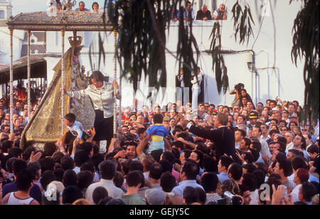 Pèlerinage, pèlerinage, à El Rocío, Blanca Paloma, procession vierge, Almonte, province de Huelva, Espagne Banque D'Images