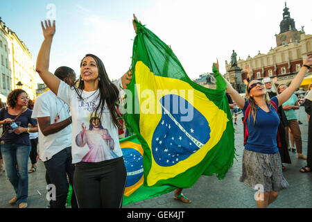 Cracovie, Pologne. 22 juillet 2016. Pèlerins du monde entier sont arrivés à Cracovie pour célébrer la Journée mondiale de la Jeunesse 2016. © Zawrzel Kaneja/Alamy Live News Banque D'Images