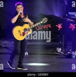 26 juillet 2016 - Le chanteur Alejandro Sanz revient à obtenir sa deuxième visite à Malaga en moins d'un an avec plus de 10 000 personnes dans le Palais des sports Martín Carpena MÃ¡laga avec sa nouvelle tournée appelée '' érable © - Photos Lorenzo Carnero/ZUMA/Alamy Fil Live News Banque D'Images