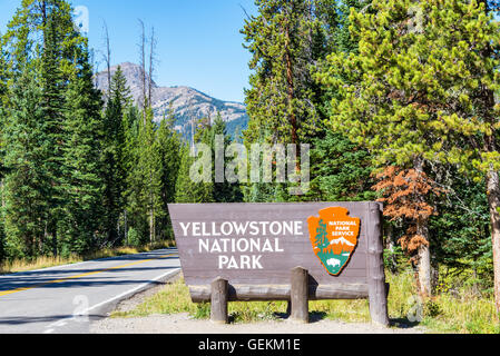 Vue de l'entrée du Parc National de Yellowstone Banque D'Images