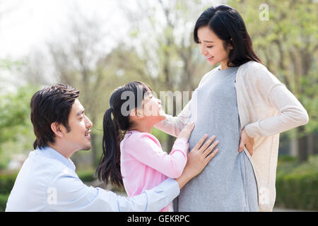 Jeune famille chinoise Banque D'Images