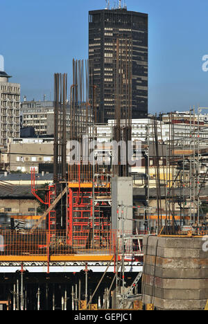 La construction de la nouvelle côte de la rivière. (Waterfront de Belgrade) Banque D'Images