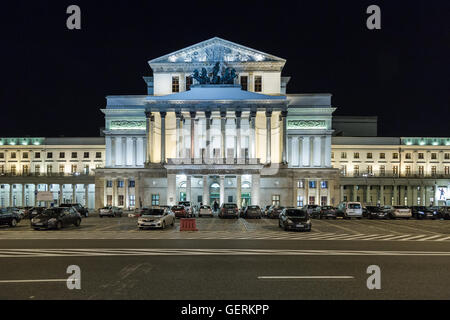 Varsovie, Pologne, le Teatr Wielki de nuit Banque D'Images