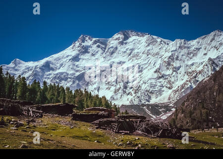 Montagne Nanga Parbat massive dans la gamme, le Pakistan Karakorum Banque D'Images