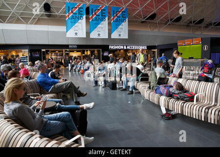 Aérogare de départ, l'aéroport international de Keflavik, Islande Banque D'Images