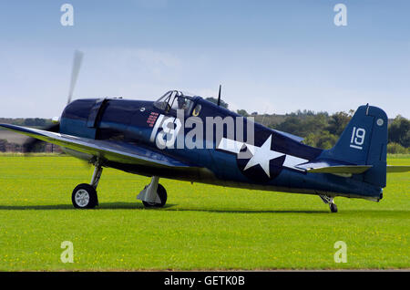 Grumman F6F Hellcat G-BTCC, à l'aérodrome de Duxford Banque D'Images